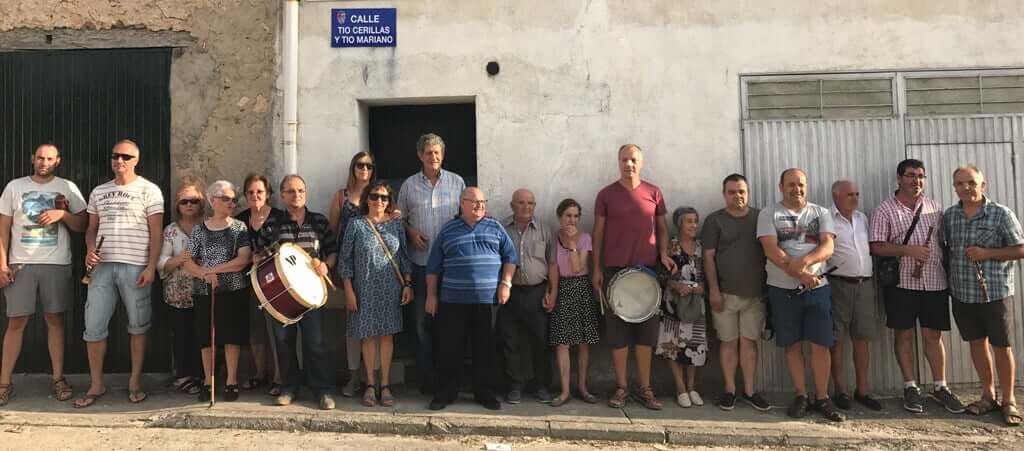 homenaje tioceriilas y tio mariano